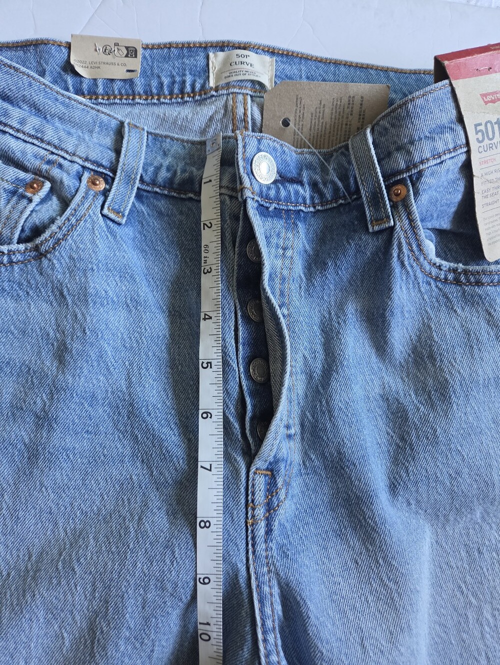 501 32x30 Curve Light Blue Denim Jeans - Picture 5 of 10